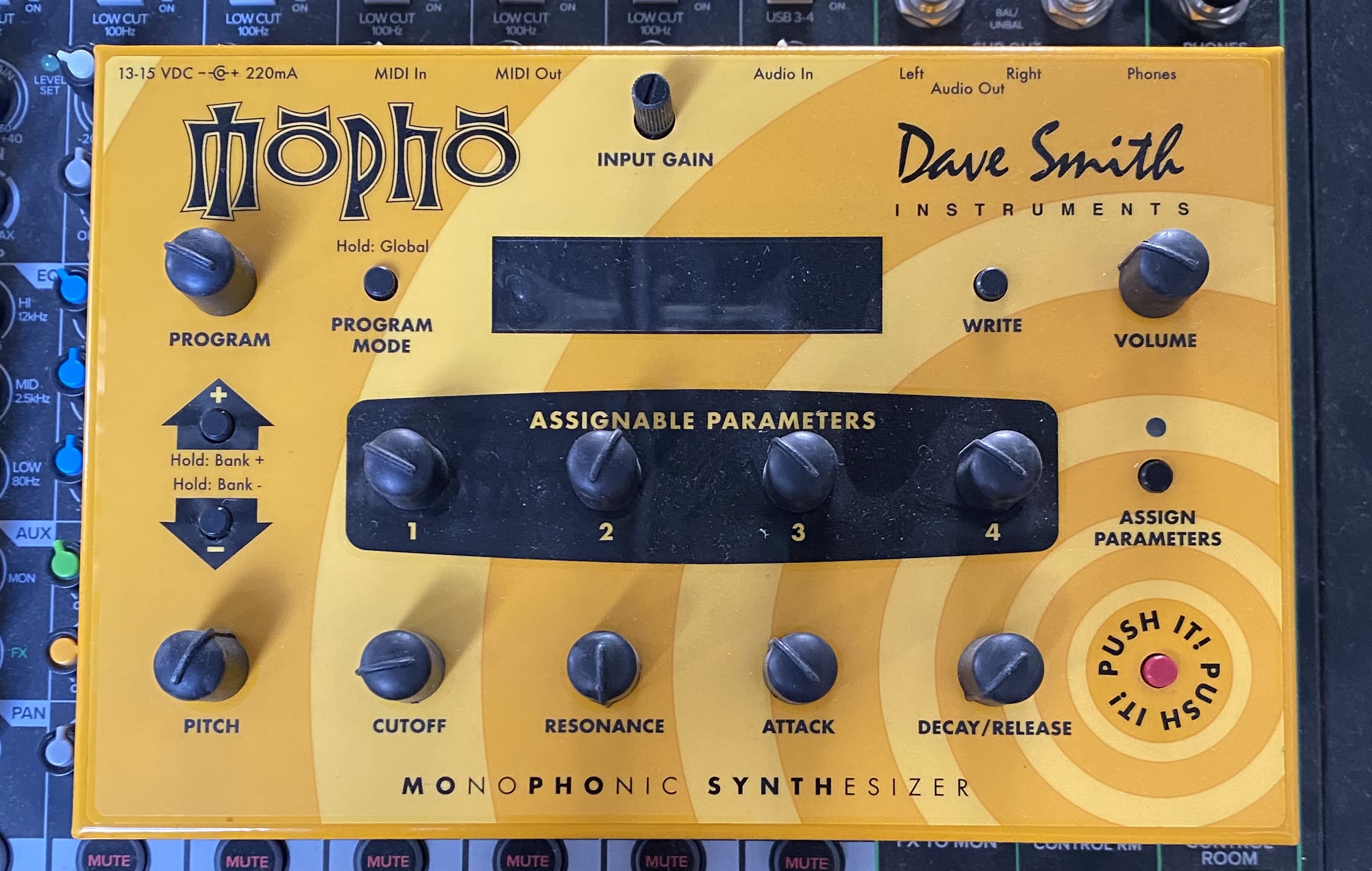 Dave Smith Instruments Mopho