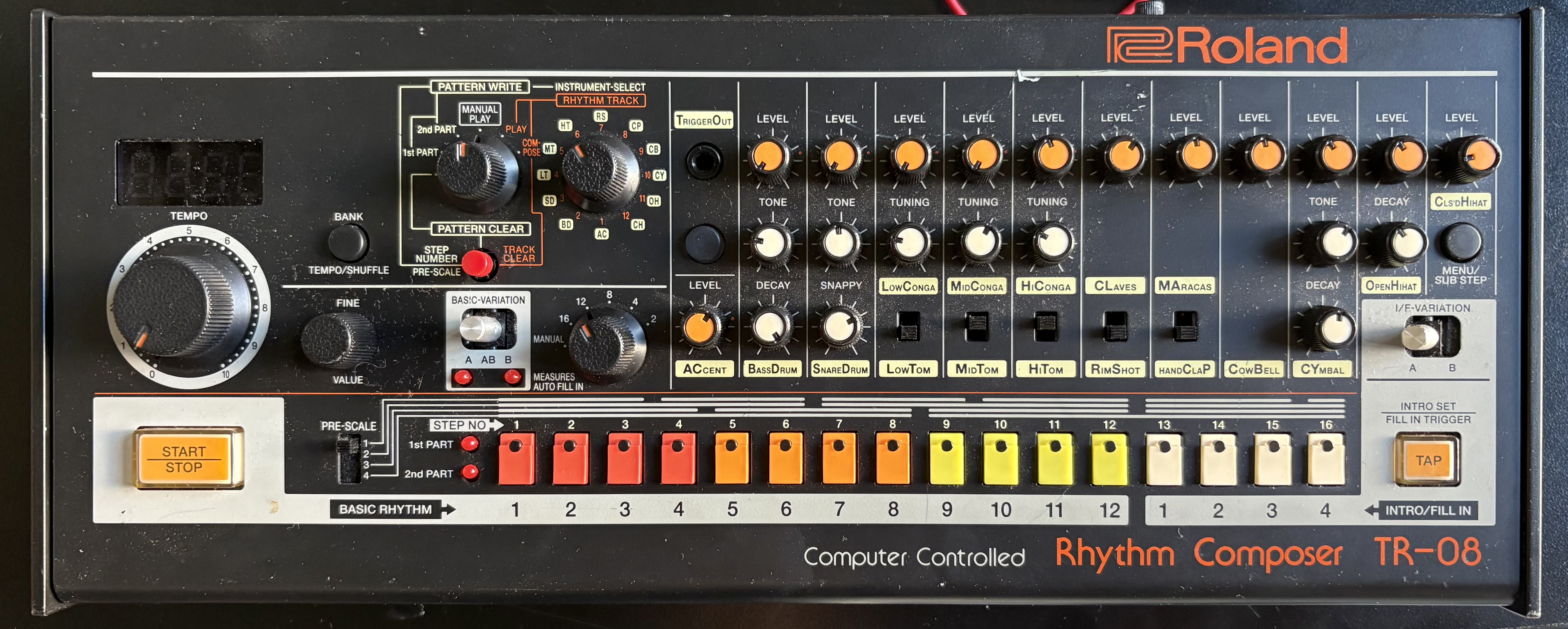 Roland TR-08